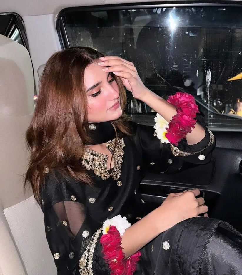 Shafoon Eid Special Name: HANIA AMiR